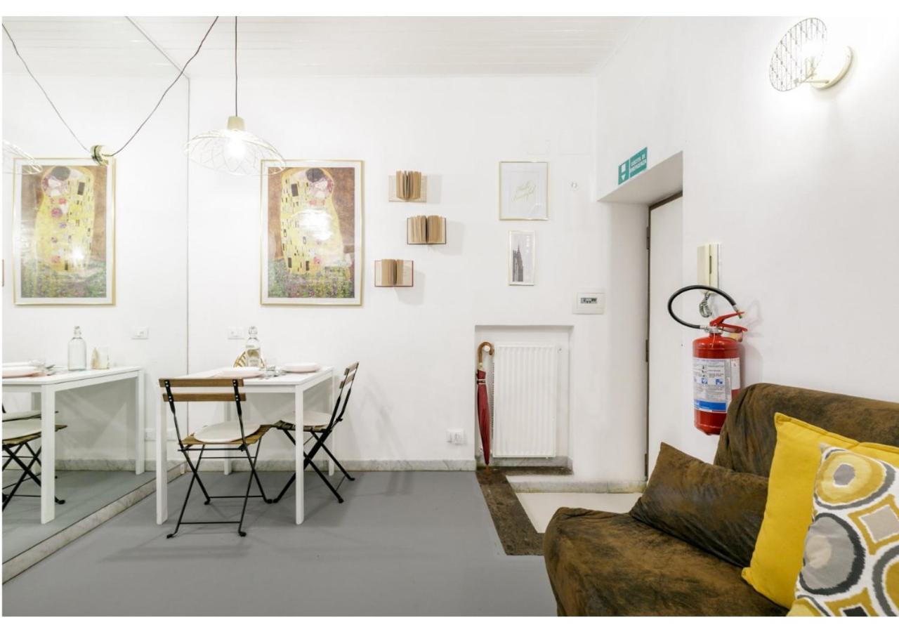 Pied-à-terre DomuSuite Rhome Colosseo Rome Extérieur photo